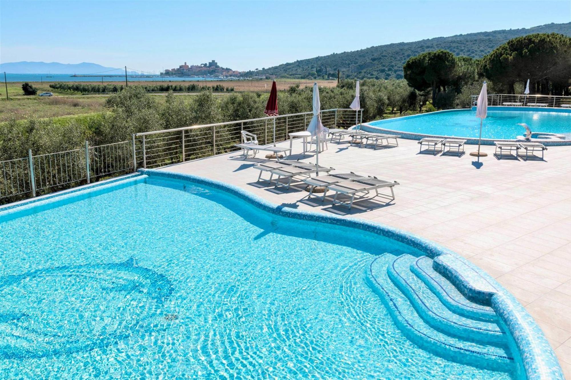Isa - Residence With Pool And Private Beach In Talamone Just 500 Mt From The Beach Eksteriør bilde